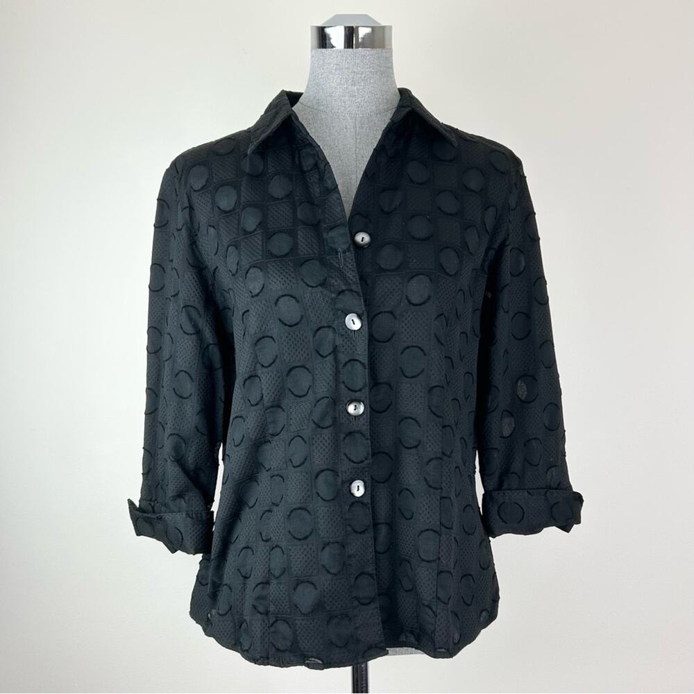 Foxcroft Fitted Circle‎ check Textured Black Button Down Top
